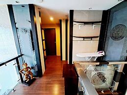 7B - 5 Bedroom Downtown Penthouse With Shared Pool