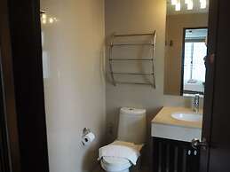 7B - 5 Bedroom Downtown Penthouse With Shared Pool