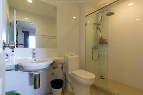 1703 - 2 Bdr Condo Seaview Boathouse Hua Hin