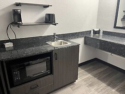 Studio 6 West Columbia, SC - Airport