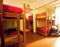 Travel's House