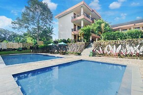 Tripletree Ken Hotel