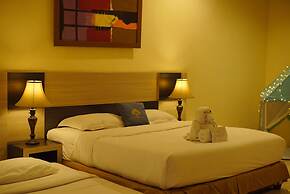 Tripletree Ken Hotel