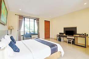 Tripletree Ken Hotel