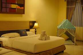 Tripletree Ken Hotel