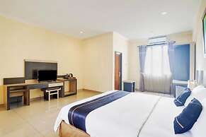 Tripletree Ken Hotel