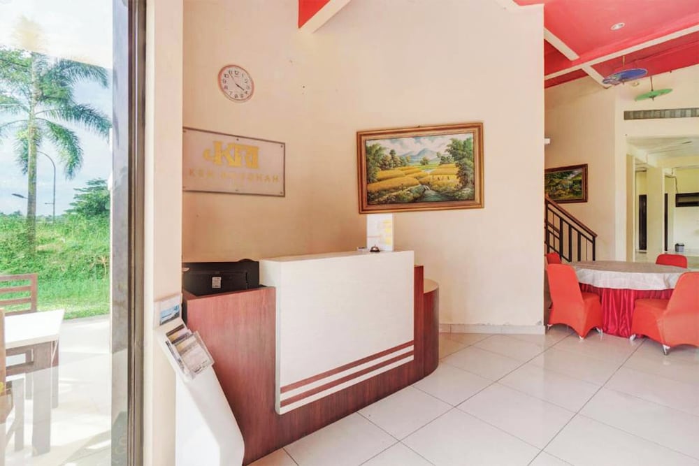 Tripletree Ken Hotel