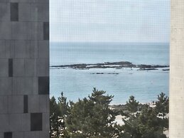 HOTEL ISLAND