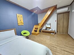 HOTEL ISLAND