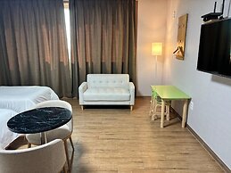 HOTEL ISLAND