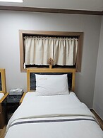 HOTEL ISLAND