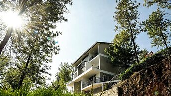 Falcon Crest Resort