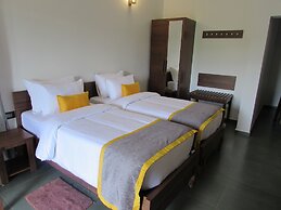 Falcon Crest Resort