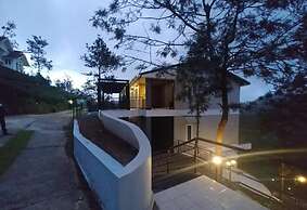 Falcon Crest Resort