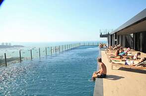 2 Bed Room, Spacious Place at Central Pattaya