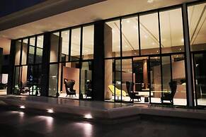2 Bed Room Central Location-sea View Infinity Pool