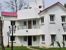 Jowar Hoter & Resort