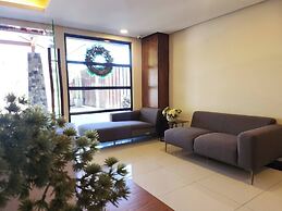 Staycation Near Burnham Park