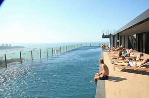 Sea View 2 Bed Room at Great Location