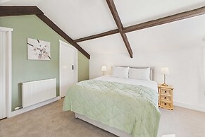 Host Stay Brackenrigg Cottage