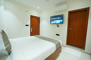 LEONAR HOTEL