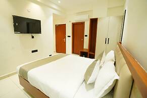 LEONAR HOTEL