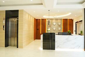 LEONAR HOTEL