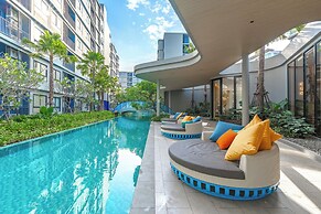Stylish condo with Pool C175