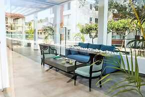 The Coastal Nest - 2BHK by Da Alohas