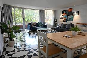 The Coastal Nest - 2BHK by Da Alohas