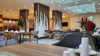 Dancenter Emerald Near Jeddah Corniche