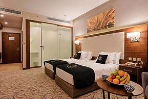 Dancenter Emerald Near Jeddah Corniche