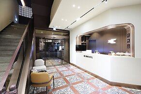 HotelHound Jeonju Junghwasan
