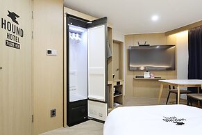 HotelHound Jeonju Junghwasan