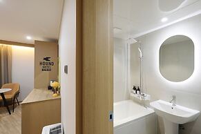 HotelHound Jeonju Junghwasan