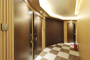 HotelHound Jeonju Junghwasan