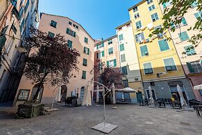 Piazza Lavagna 2