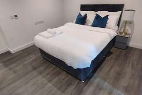 Remarkable 3-bed Apartment in London