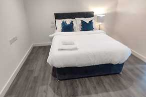 Remarkable 3-bed Apartment in London