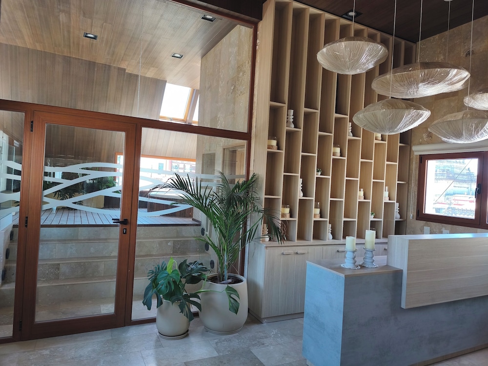 Empire Hotel Buenos Aires by HS