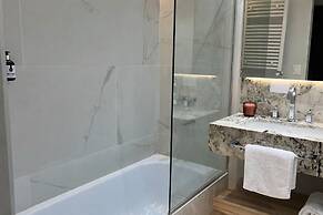 Empire Hotel Buenos Aires by HS