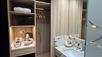 Empire Hotel Buenos Aires by HS