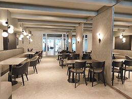 Empire Hotel Buenos Aires by HS