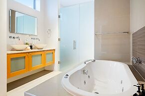 Oceanview Grange Retreat