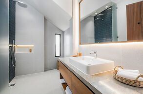 The Bali Manor Collection