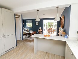 Thurlestone, 1 Island View