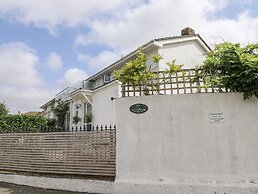 Thurlestone, 1 Island View
