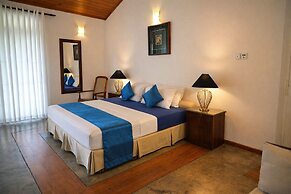 Forest Edge Hotel