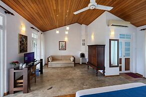Forest Edge Hotel