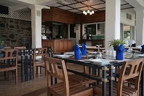 Forest Edge Hotel
